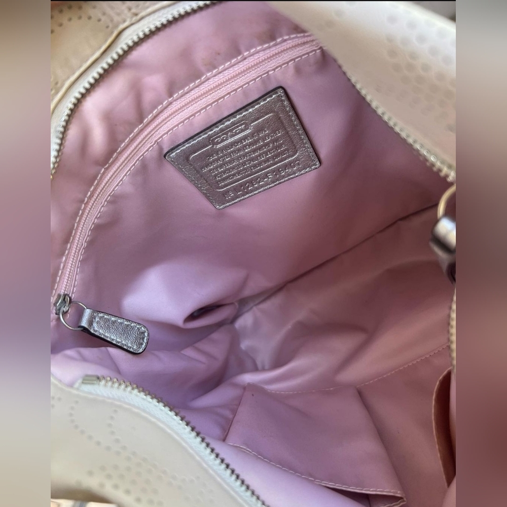Vintage Coach Off White Leather Purse - Picture 8 of 8